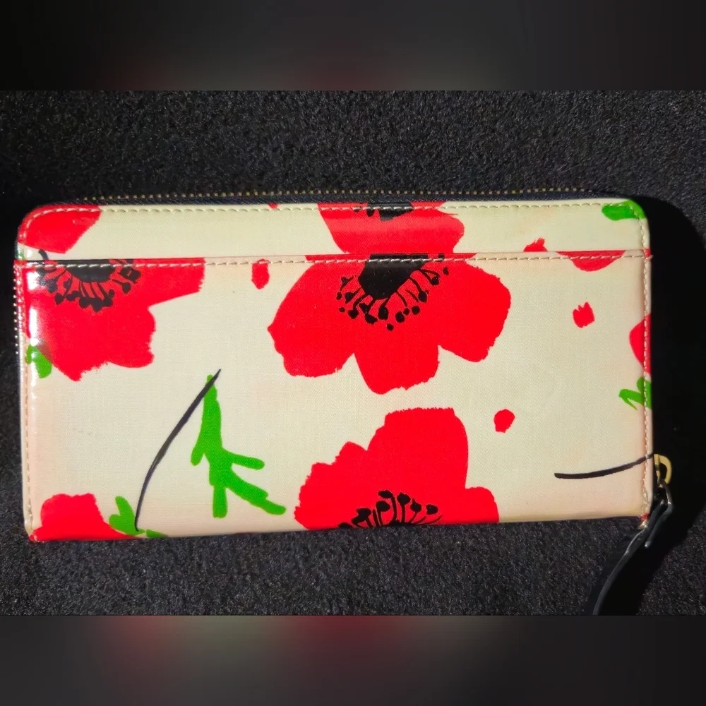 Kate Spade Hyde Lane Stacy Poppy Floral Patent Leather 3-Sided Zipper Wallet